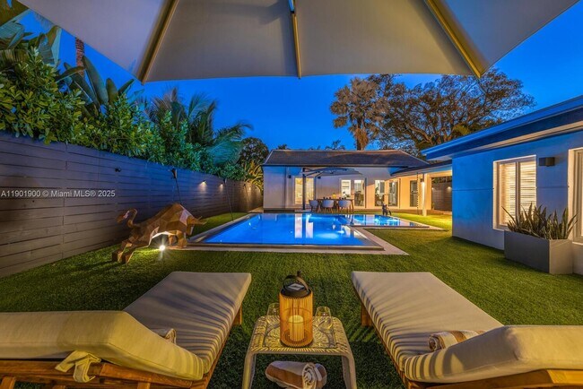 Building Photo - 901 NW 7th Street Rd