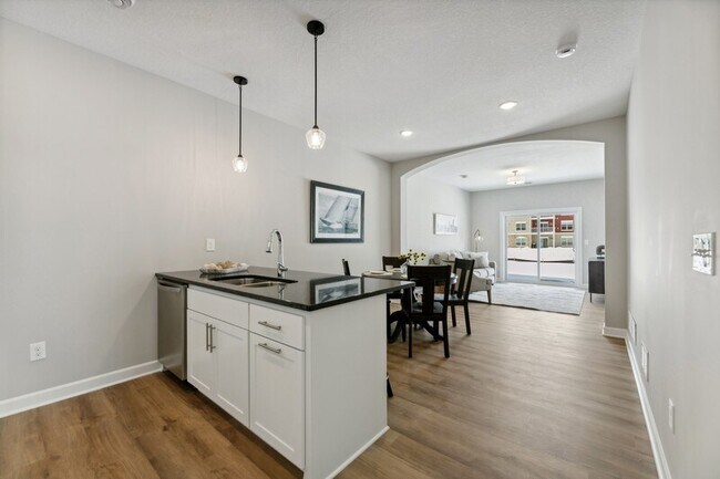 Building Photo - 13153 Berrywood Dr