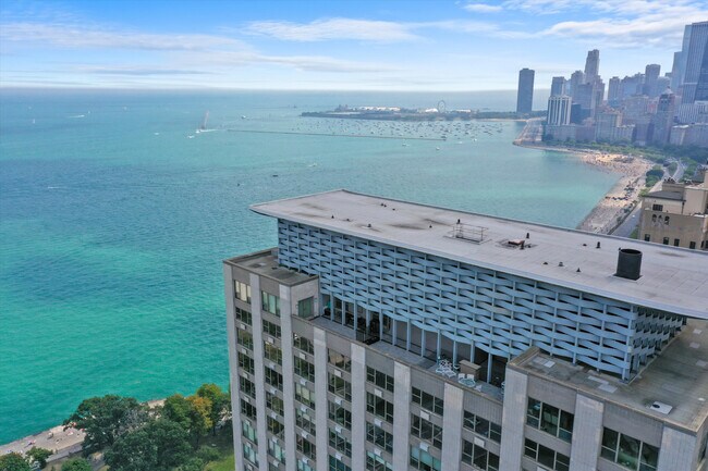 Building Photo - 1550 N Lake Shore Dr