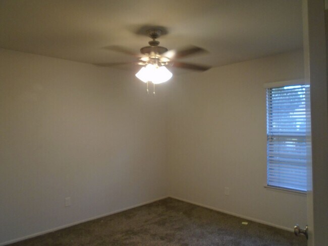 Building Photo - WELCOME HOME !!!