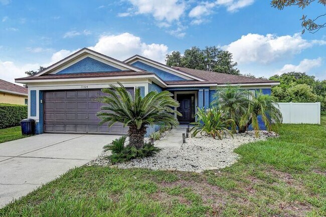 Primary Photo - Spacious 4-Bedroom Home in Rivercrest, Riv...