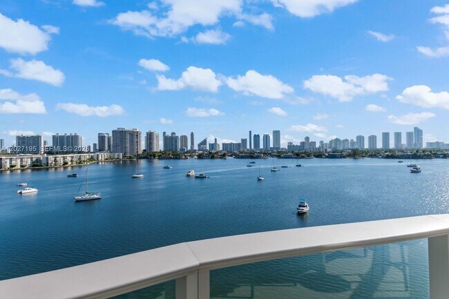 Building Photo - 17301 Biscayne Blvd