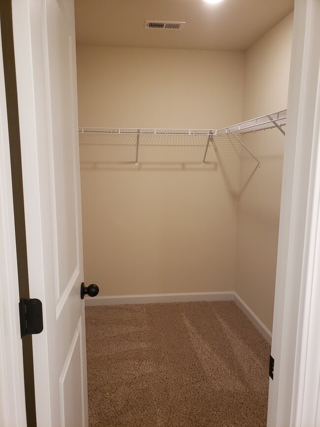 Building Photo - 409 Justice Farm Dr