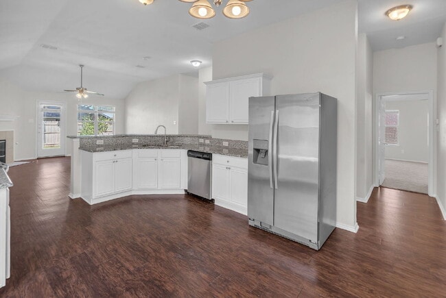 Building Photo - 11829 Gold Creek Dr E