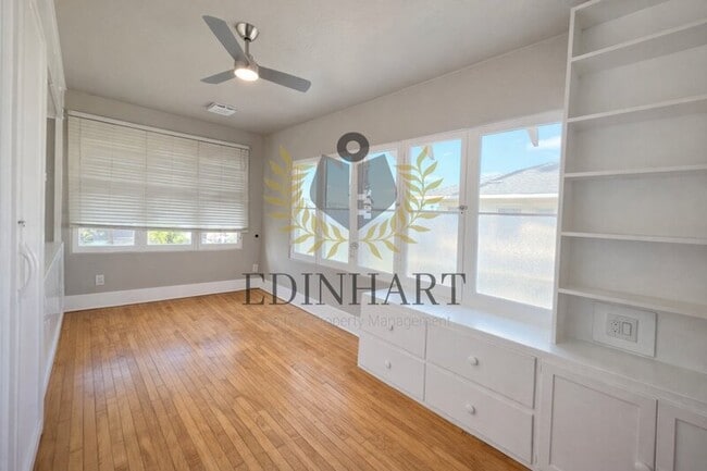 Building Photo - 1105 N College Ave