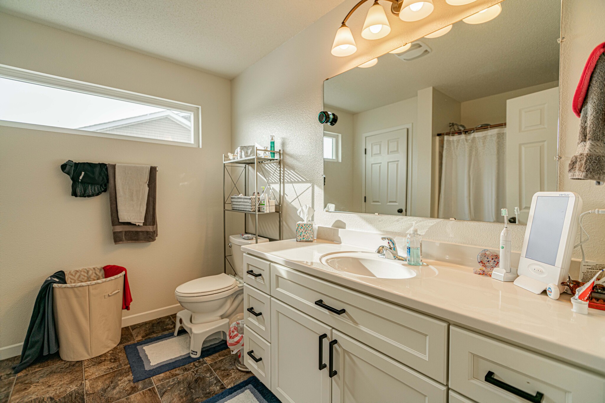 Primary bath - 2810 Douglas Ln SE