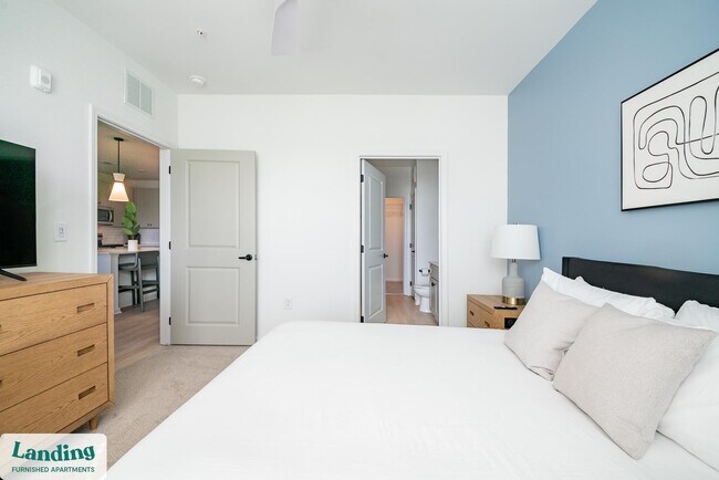 Building Photo - 100 Wilton Cir