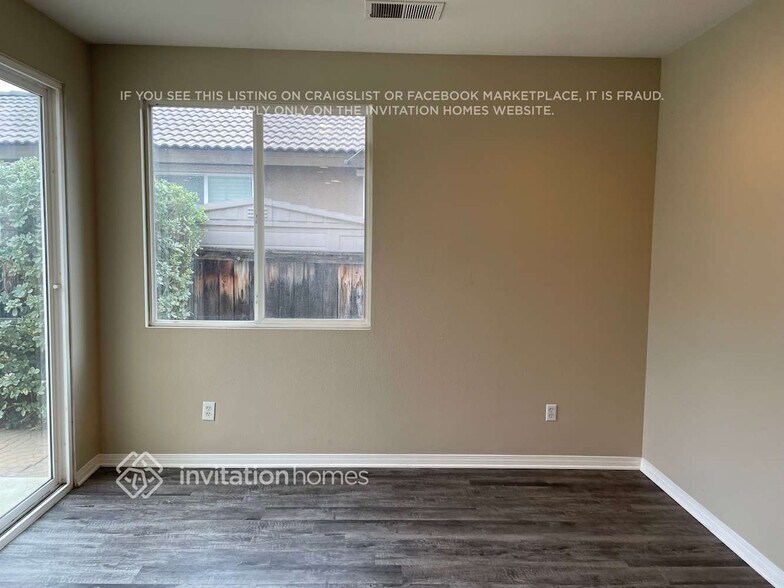 Building Photo - 1021 E Pennsylvania Ave