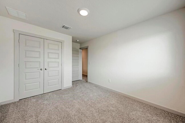 Building Photo - 2120 Ettalee Ct