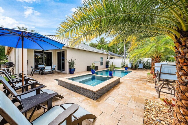 Building Photo - 494 Enfield Ct