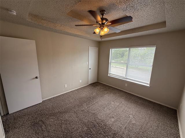 Building Photo - 5912 Holiday Ln