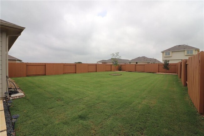 Building Photo - 5413 Vanner Path