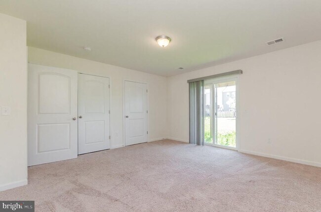 Building Photo - 172 Drexel Ct