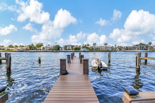 Building Photo - 3212 S Ocean Blvd