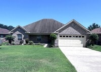 Building Photo - 1808 Airborn Dr