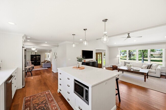 Building Photo - Charming Updated Farmhouse with Incredible Mountain Vistas