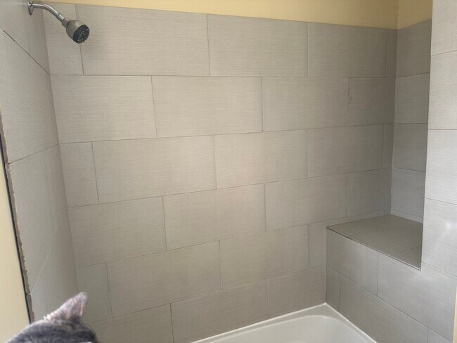 Building Photo - 720 N Homan Ave