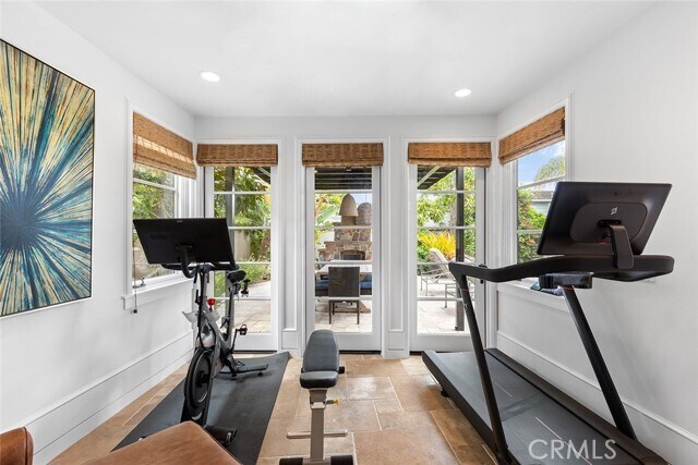 Building Photo - 322 Emerald Bay