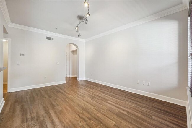 Building Photo - 3777 Peachtree Rd NE
