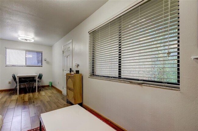 Building Photo - 11720 Raintree Dr
