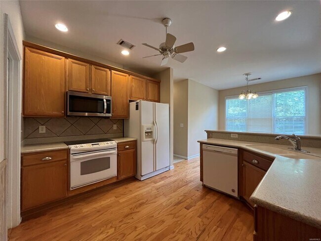 Building Photo - 8309 Grayson Grove