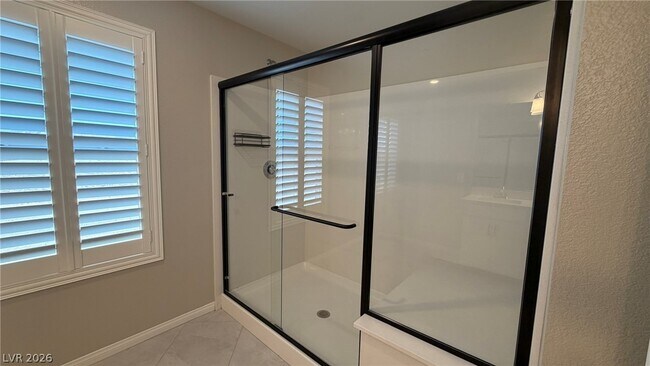 Building Photo - 2283 Teatro Ave