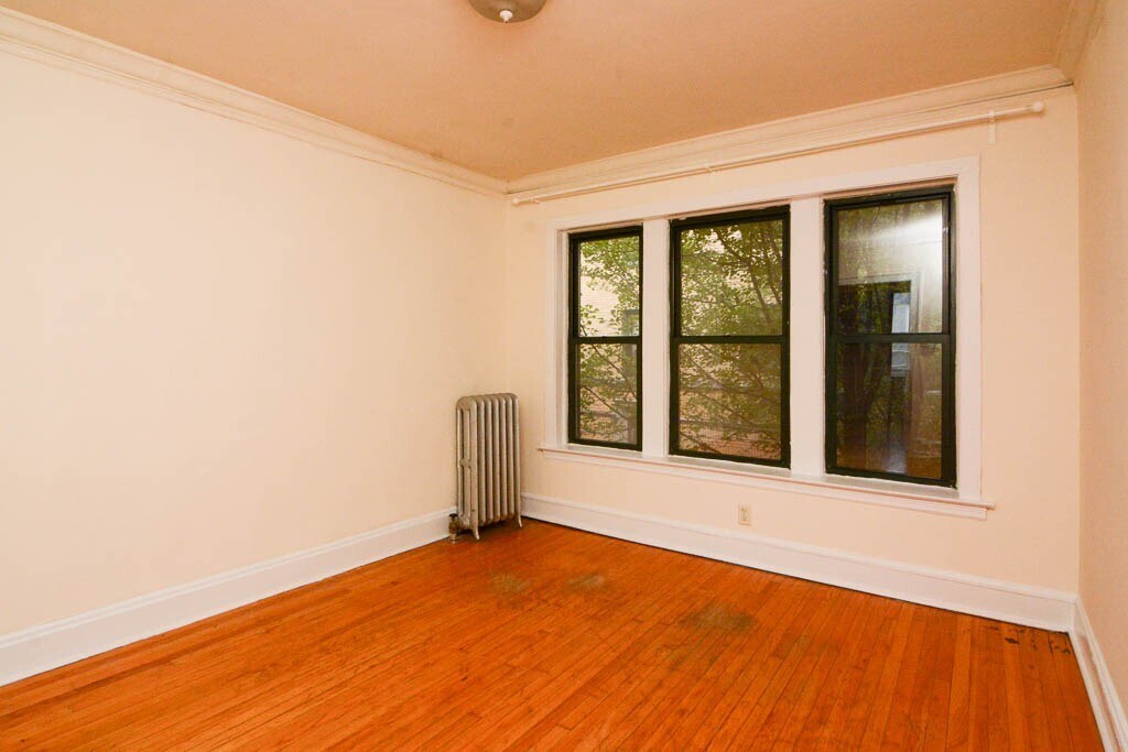 Building Photo - 2336 N Spaulding Ave