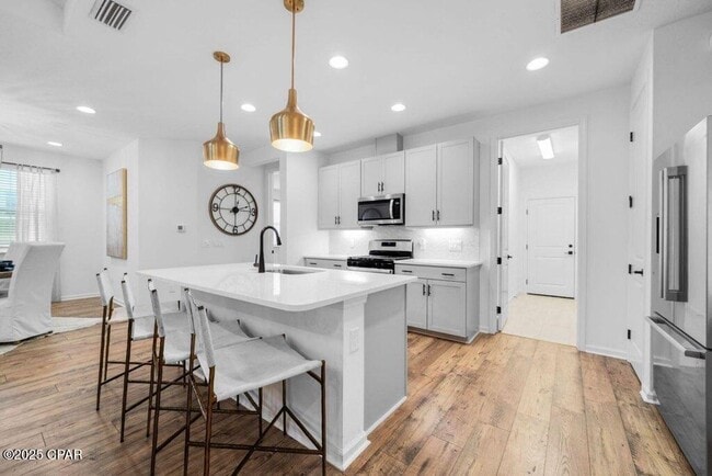 Building Photo - 8676 Coral Reef Wy