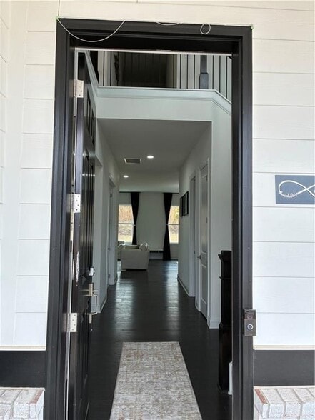 Building Photo - 3660 Andover St