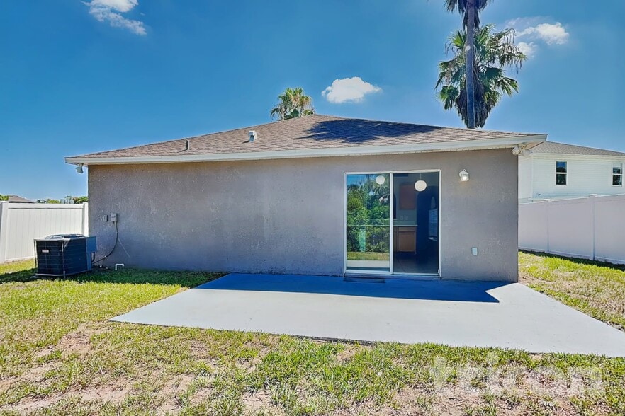 Building Photo - 11621 Ivy Flower Loop