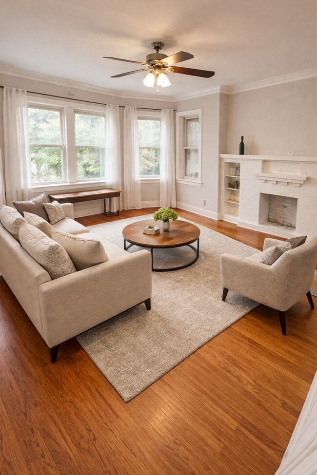 Building Photo - 7819 S Cornell Ave