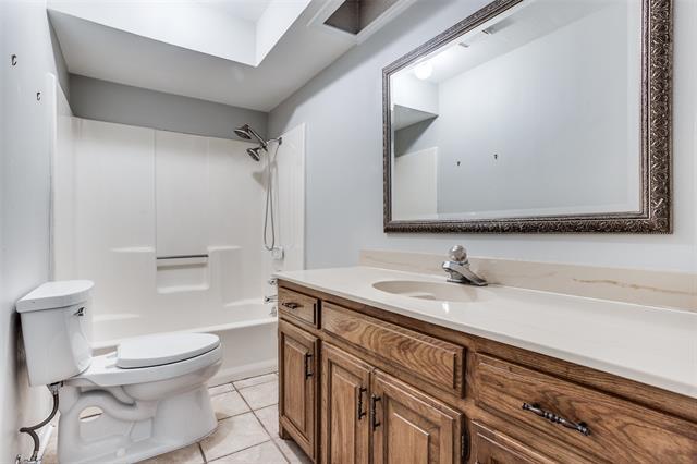 Building Photo - 3710 Lillie St