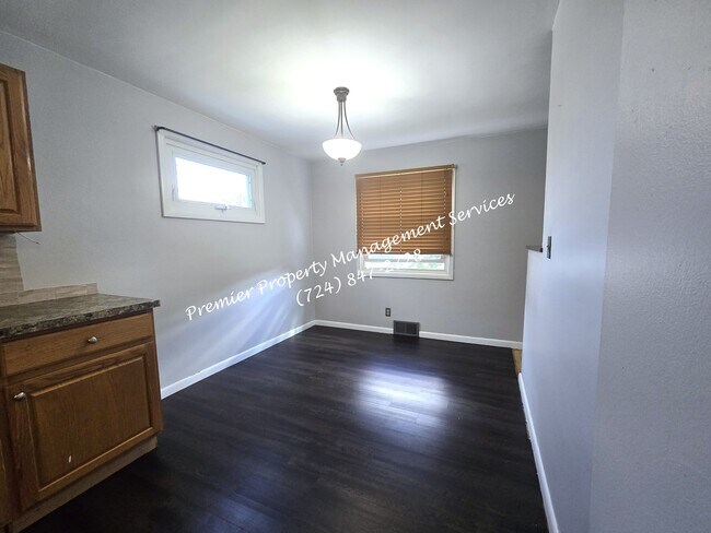 Building Photo - 639 Cohasset Dr