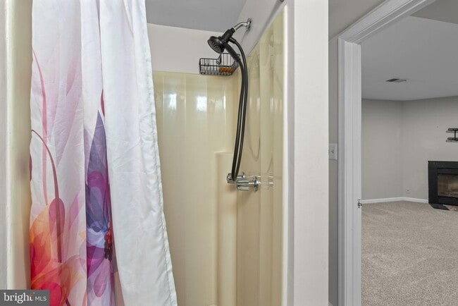 Building Photo - 1305 S Potomac St