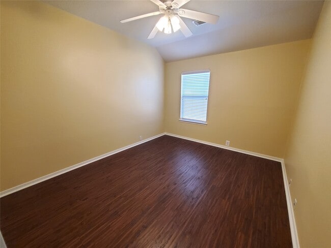 Building Photo - 2502 Suncreek Ln