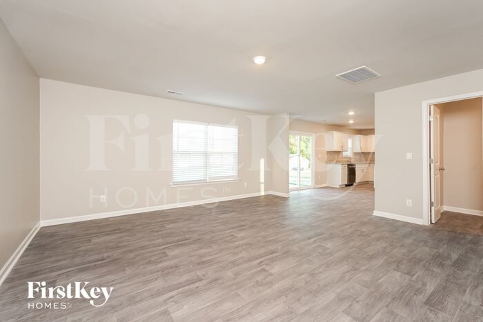 Building Photo - 133 Expansive Dr