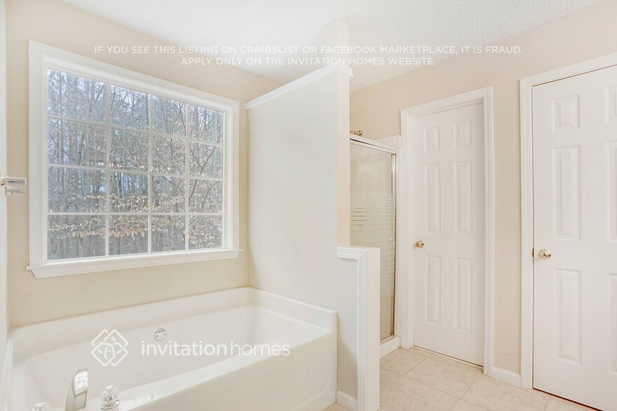 Building Photo - 7350 Harlech Trace