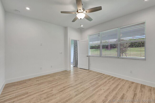 Building Photo - 11551 Viridian Blvd