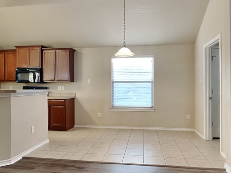 Building Photo - 4612 Rockmill Trail