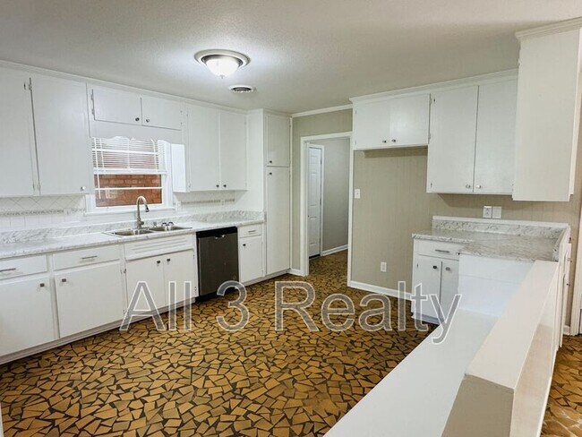 Building Photo - 2649 Burkelaun Dr