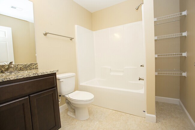 Building Photo - The Residences at Cypress Preserve. Beautiful 1B/1B Apartment in FWB in Pristine Nature Setting!