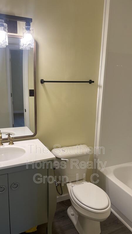 Building Photo - 508 Third