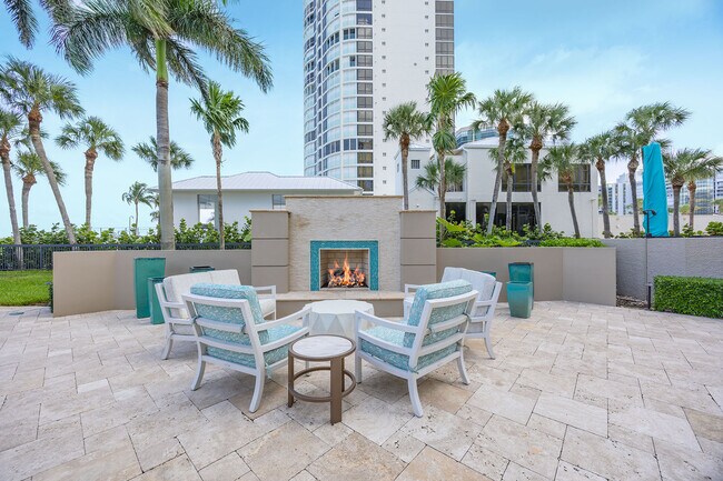 Building Photo - 4551 Gulf Shore Blvd N