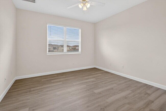 Building Photo - 10552 SW Toren Wy
