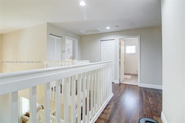 Building Photo - 1610 Sandpiper Cir