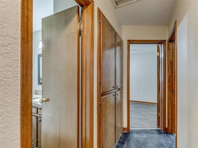 Building Photo - 1518 Boyd St