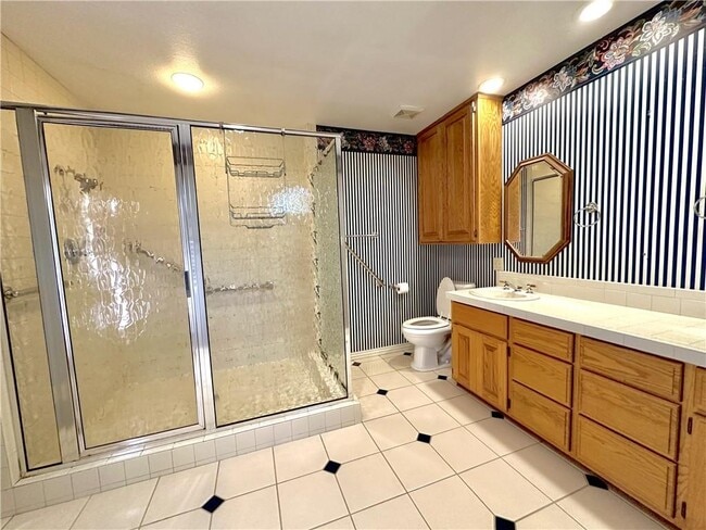 Building Photo - 2319 N Aspen Dr
