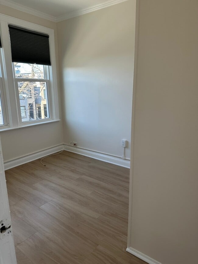 Building Photo - 268 Columbia Ave