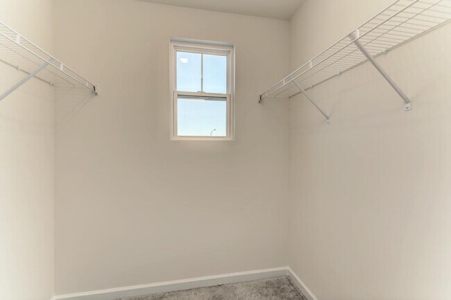 Building Photo - 5956 Hawkweed Dr