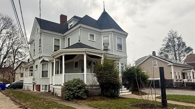 Building Photo - 209 Cottage St.